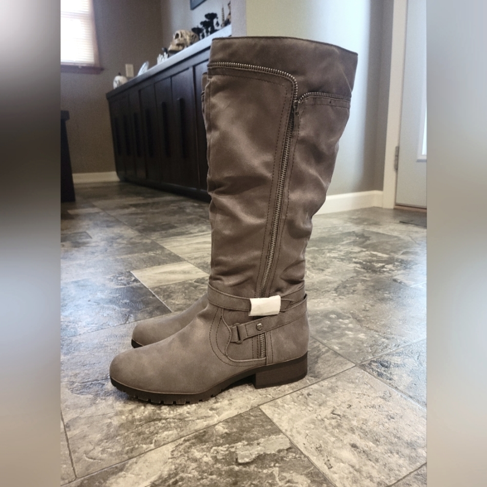 SO boots 11 nwob